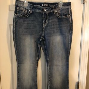 Women’s Apt 9 jeans